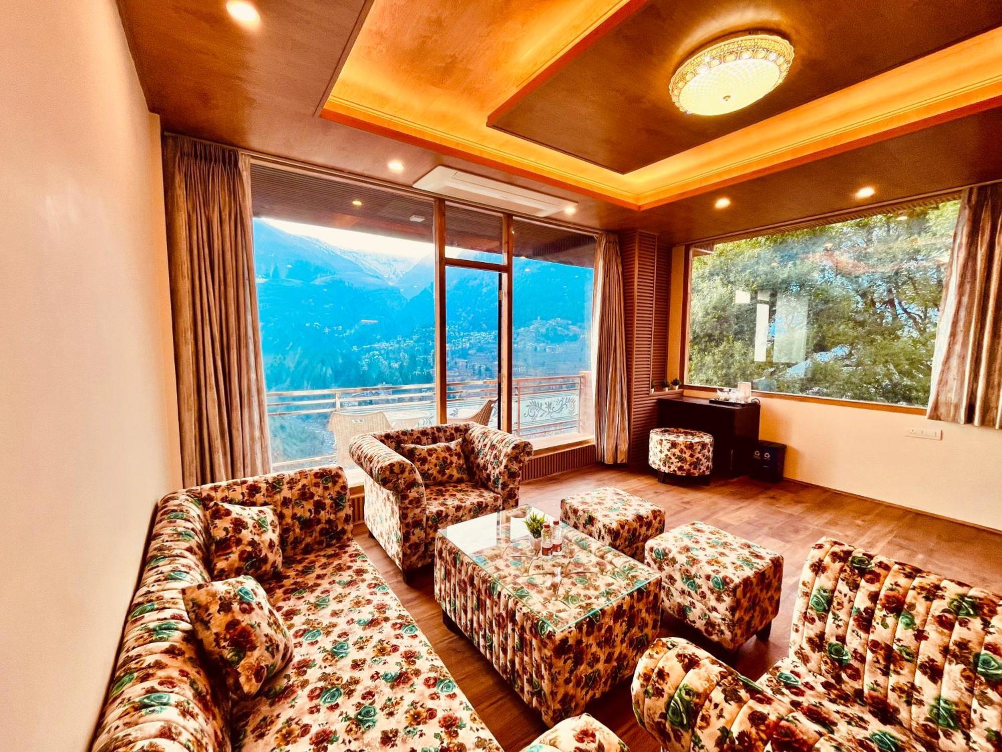 Naina Deventure Resort, Manali - Premium Rooms With Centrally Heated & Scenic View Dış mekan fotoğraf
