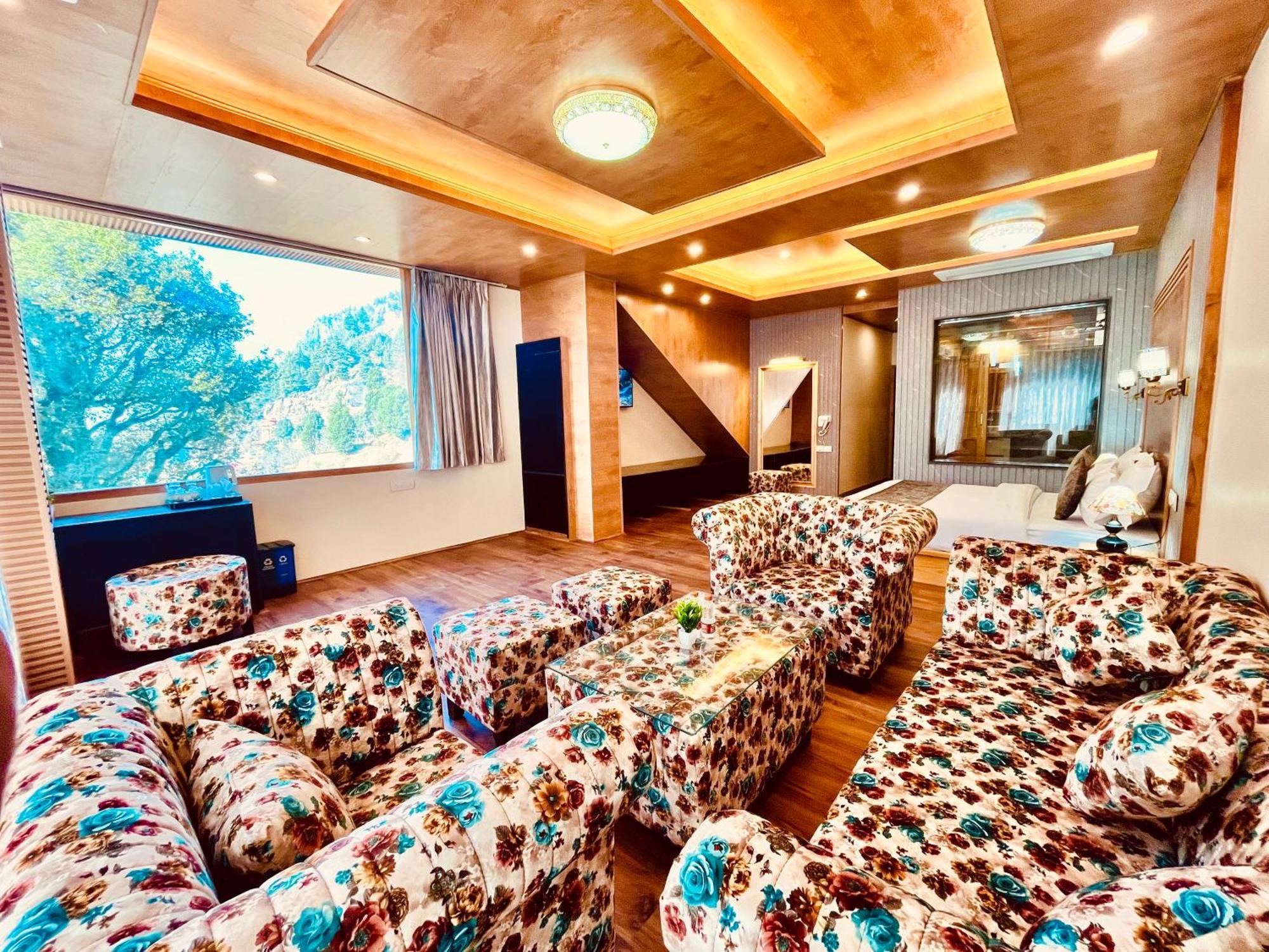 Naina Deventure Resort, Manali - Premium Rooms With Centrally Heated & Scenic View Dış mekan fotoğraf