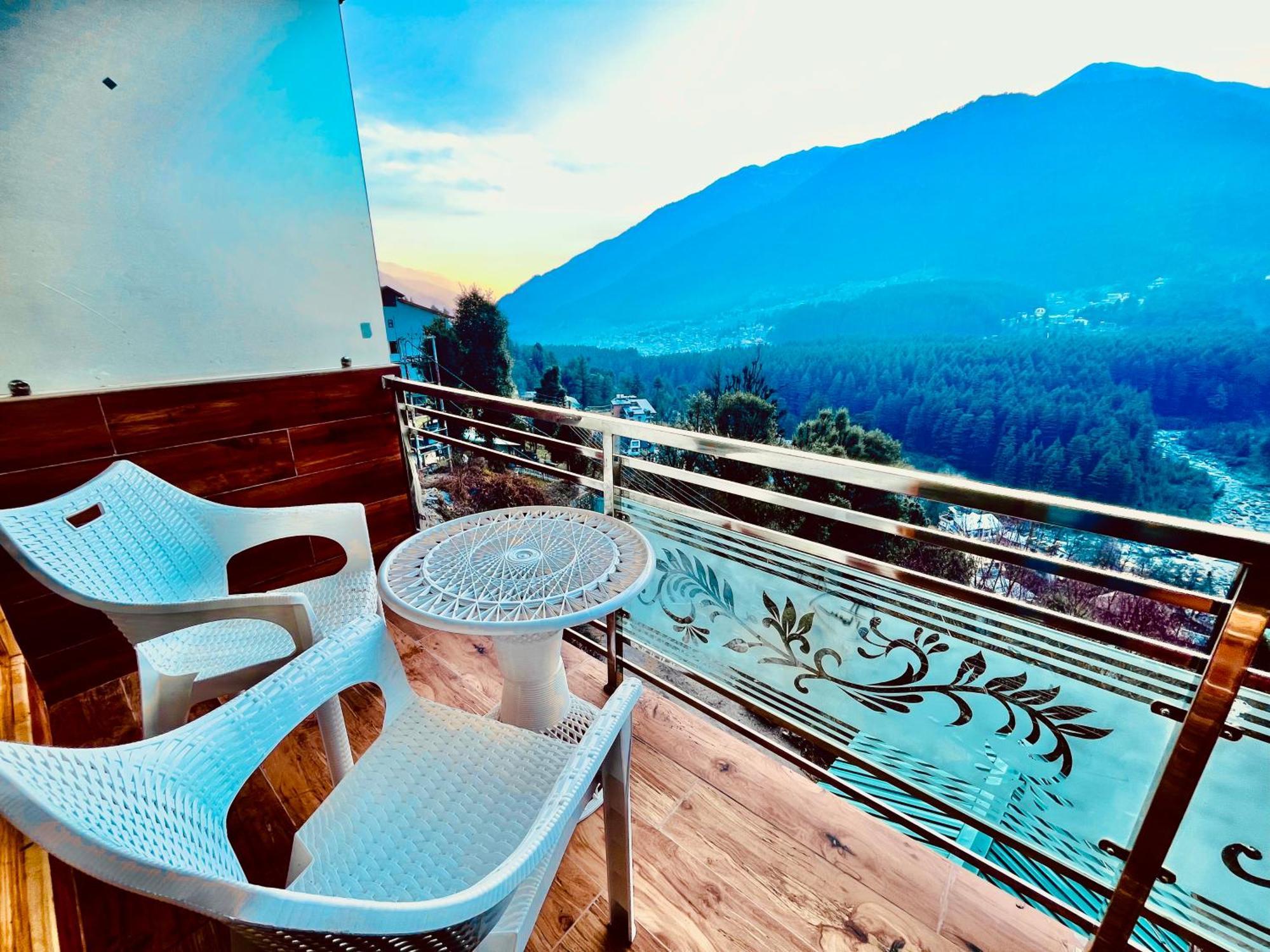 Naina Deventure Resort, Manali - Premium Rooms With Centrally Heated & Scenic View Dış mekan fotoğraf