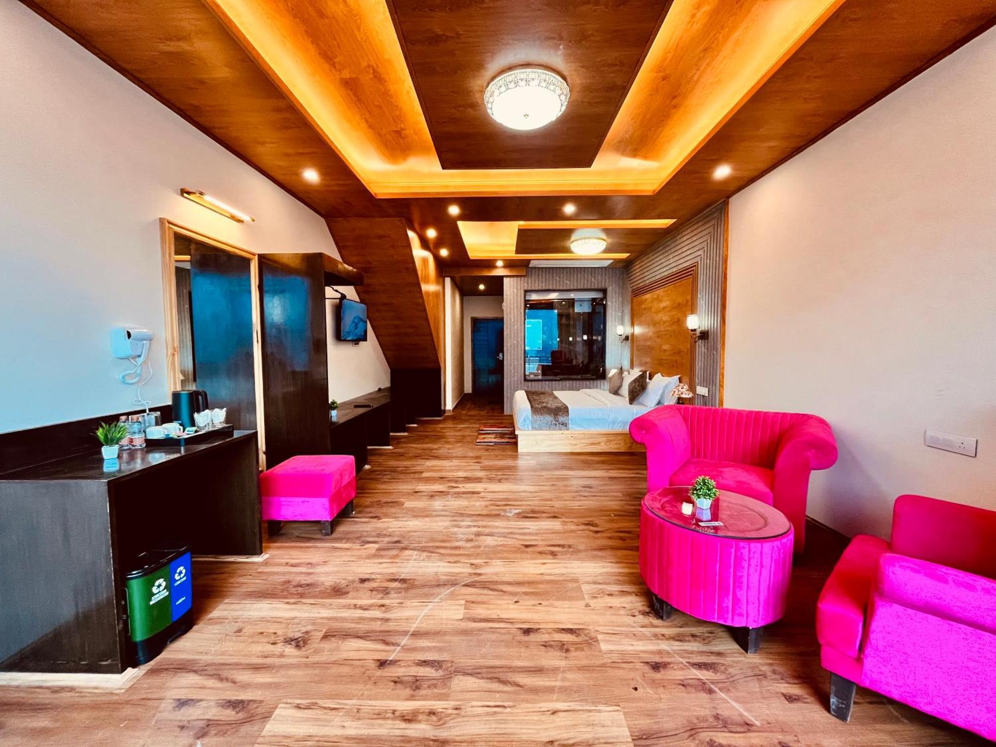 Naina Deventure Resort, Manali - Premium Rooms With Centrally Heated & Scenic View Dış mekan fotoğraf